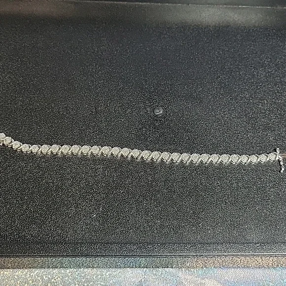 925 Sterling Silver Vintage Tennis Bracelet 44 Diamonds 8" Long - Picture 4 of 10